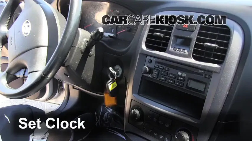 2004 Hyundai Sonata 2.4L 4 Cyl. Clock